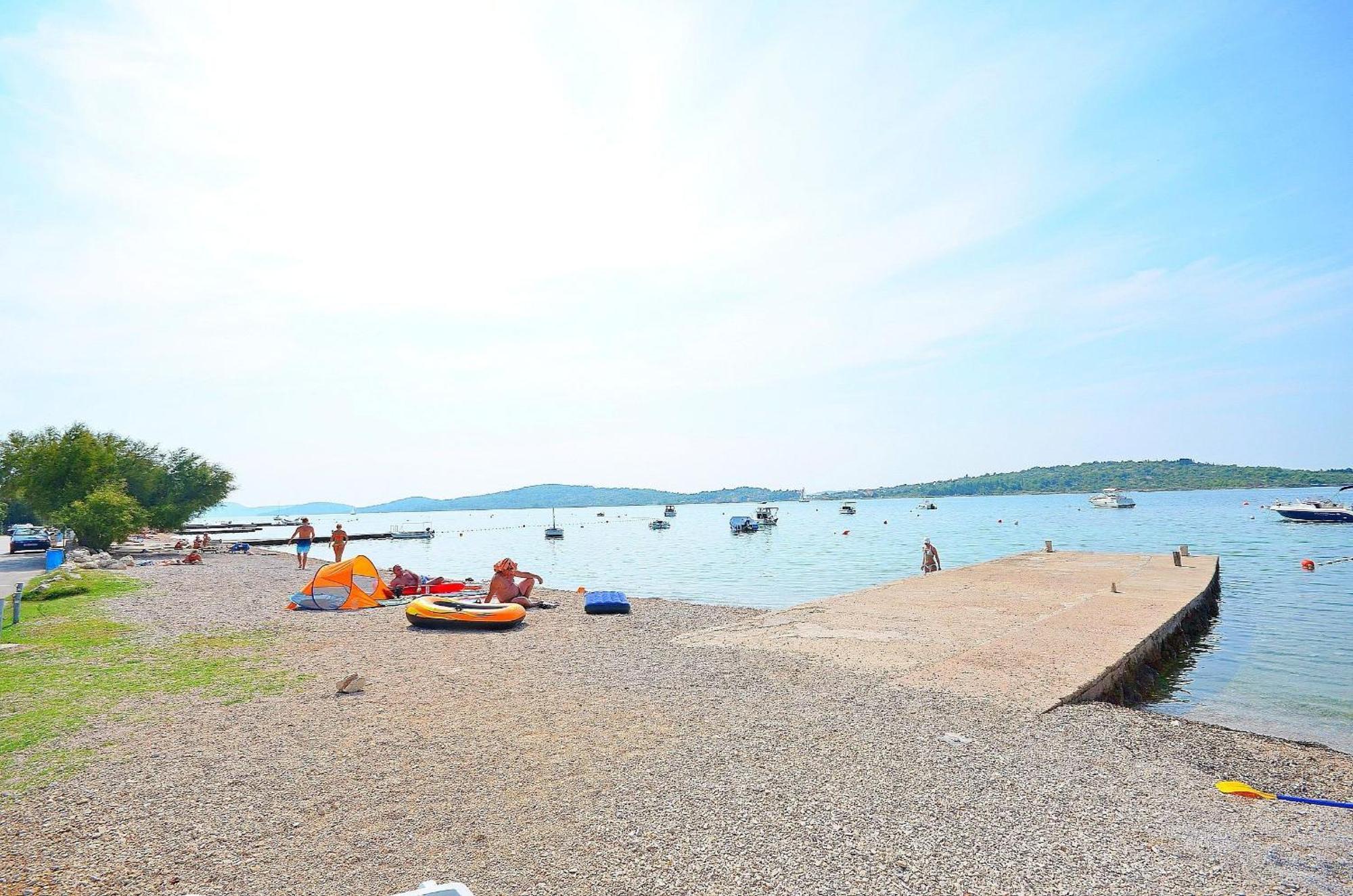 Apartments Kendes Водице Экстерьер фото