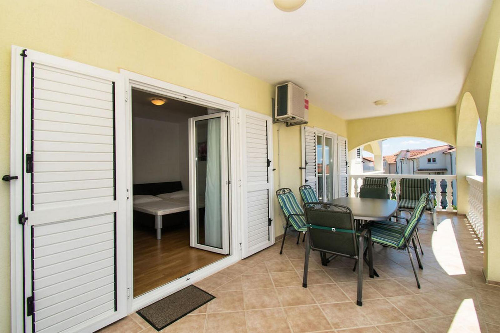 Apartments Kendes Водице Экстерьер фото